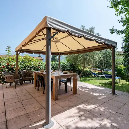 Guesthost - La Casa Di Moro *